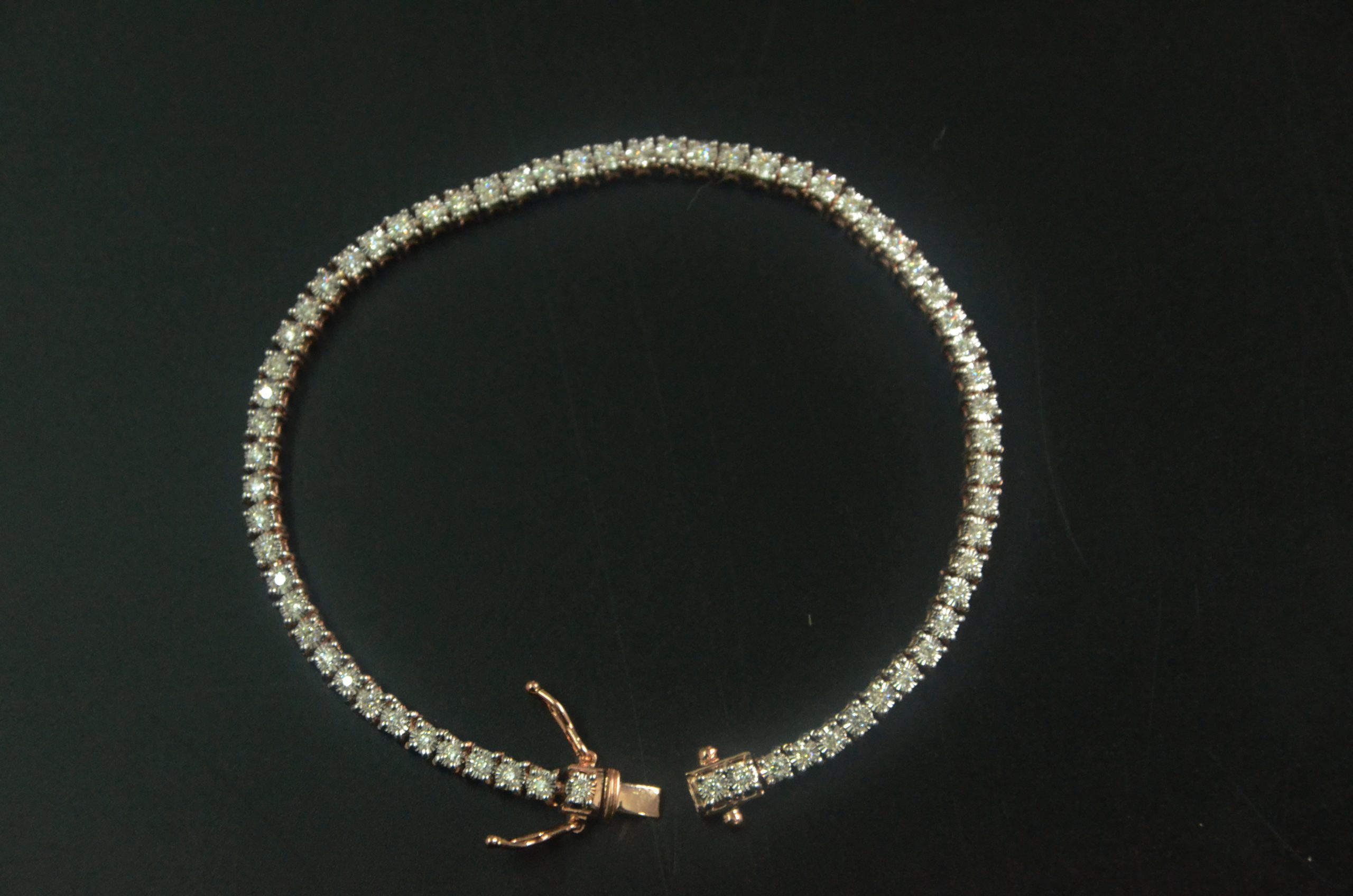 Serene White Gold Diamond Bar Bracelet | MIRACO