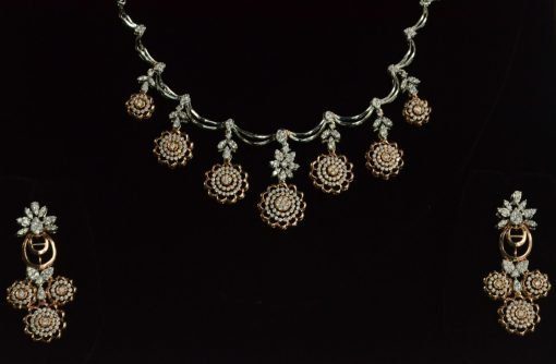 The Eres Diamond Necklace - Image 5