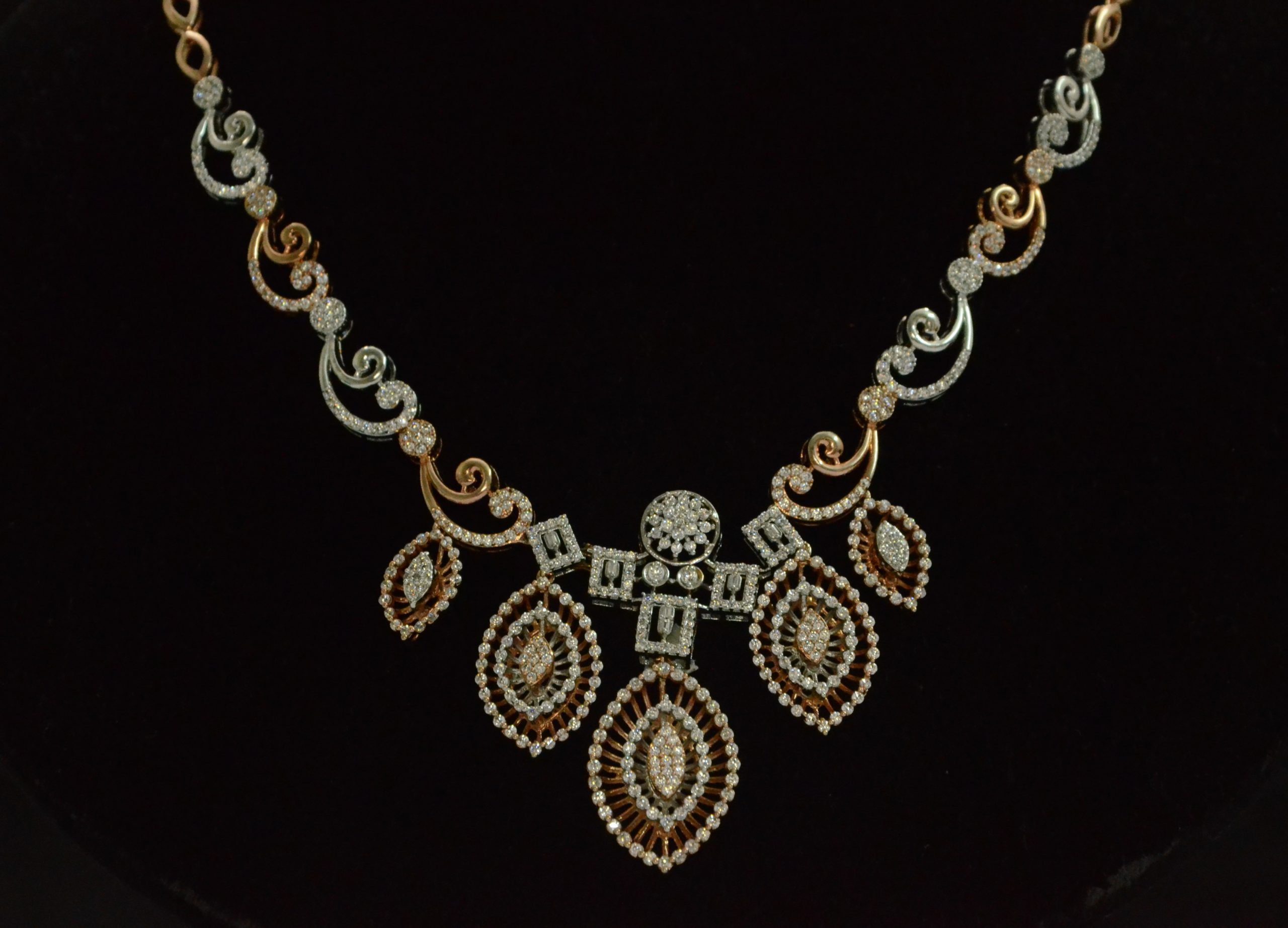 The Nishat Diamond Necklace - Image 4