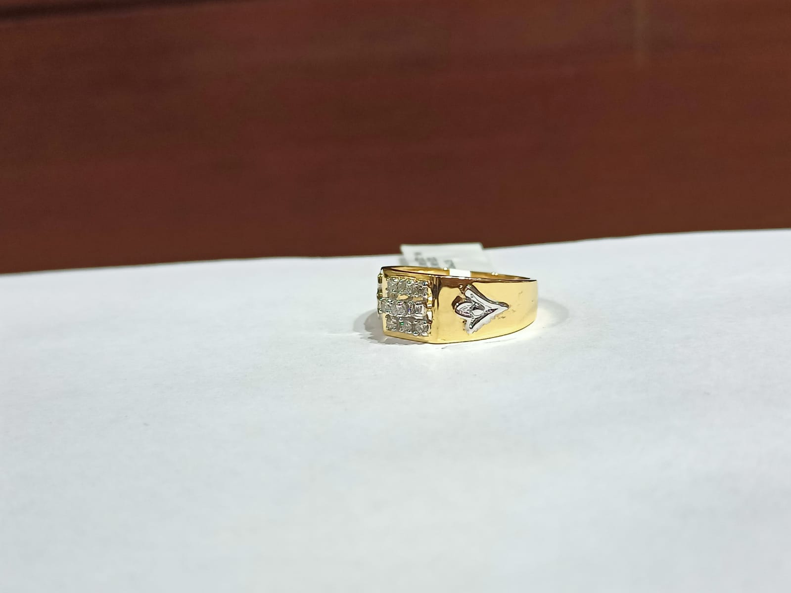 18K Solid Yellow Gold Men's Ring - Image 2