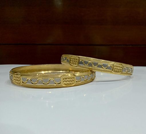 22k Solid Gold Bangle - Image 2