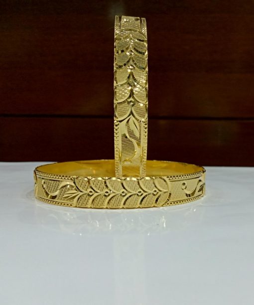 22k Hallmark Gold Bangles - Image 4
