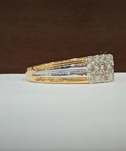 Alternative view of 18kt Yellow Gold Diamond Ring