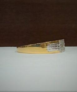 Alternative view of 18kt Yellow Gold Gents Ring