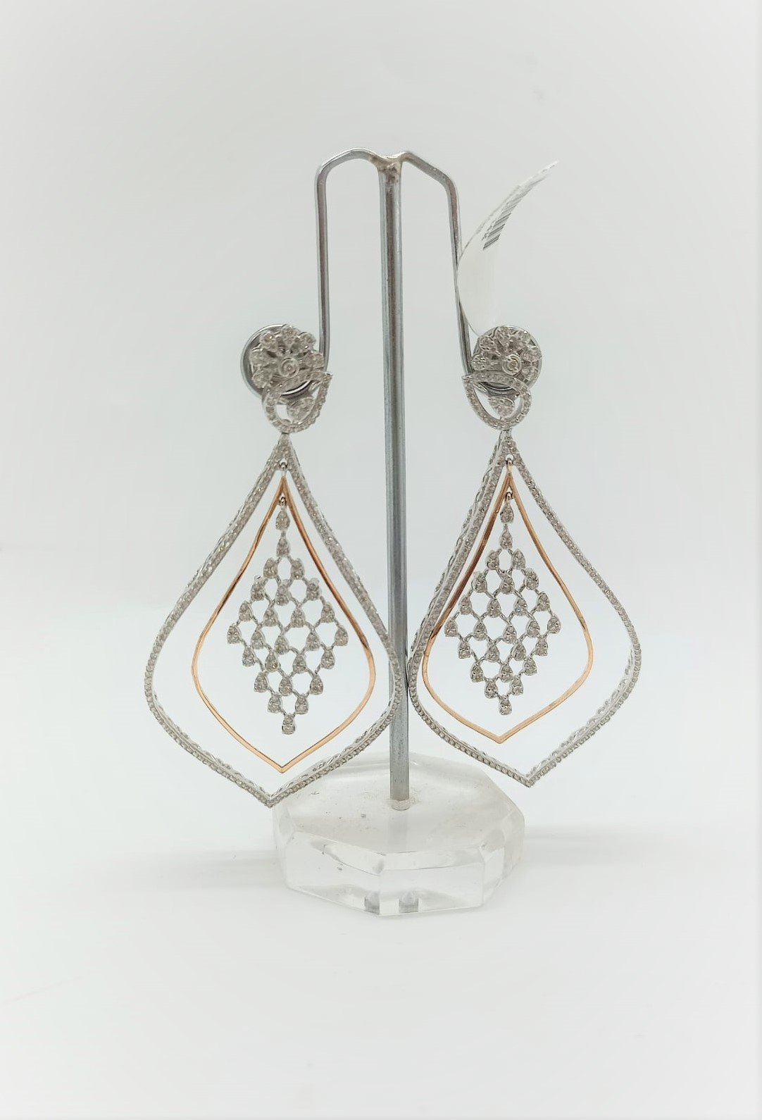 14k Elegant 3.16 Carat Danglers Earrings