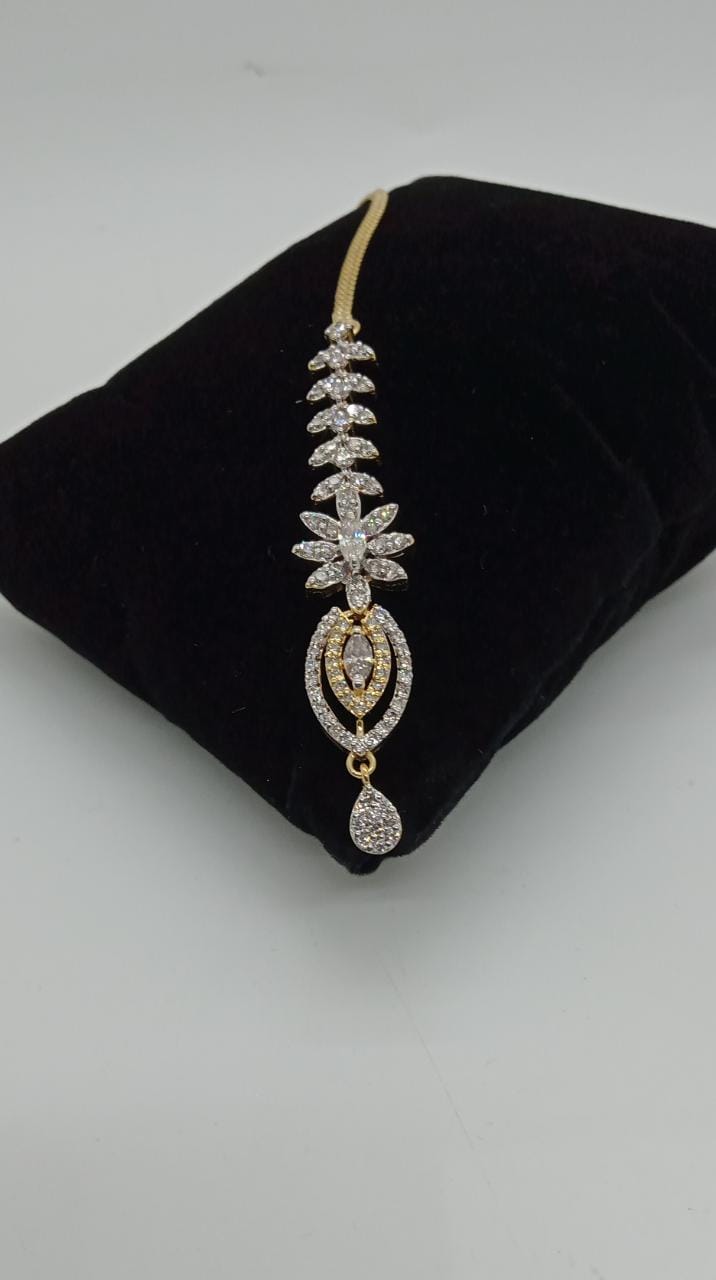 Bridal Diamond Maang Tikka By Vachya Jewels - Image 4