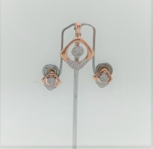Vachya Glam Diamond Pendant-Set - Image 7