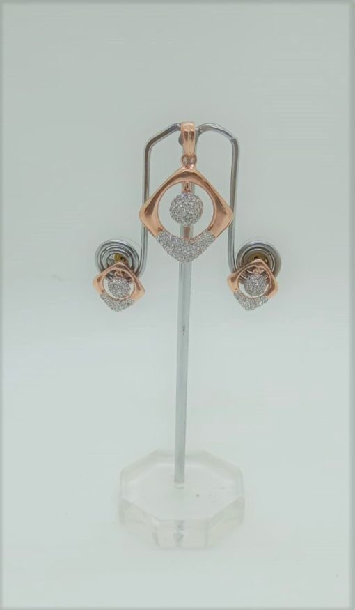 Vachya Glam Diamond Pendant-Set - Image 2