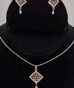 Trendy Charm Look Pendant-Set