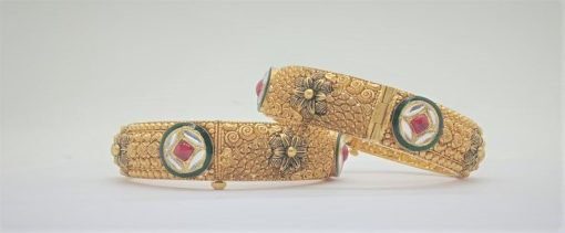 VACHYA JEWELS