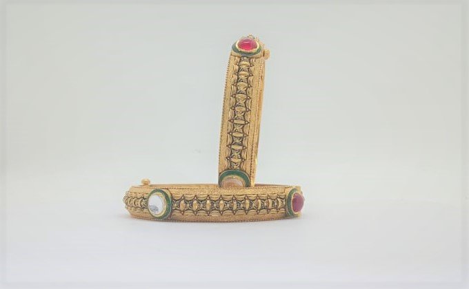 Antique 22k Hallmark Gold Bangles - 3 - Image 4