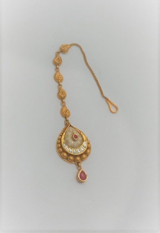 22k Gold Bridal Maang Tikka By Vachya Jewels - Image 2