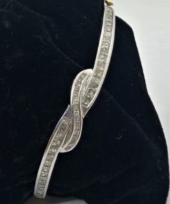 VACHYA JEWELS