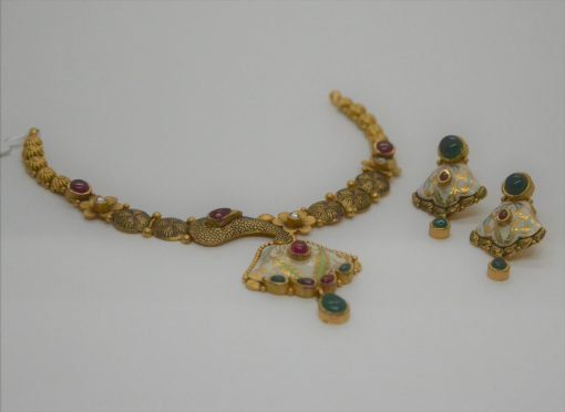 VACHYA JEWELS