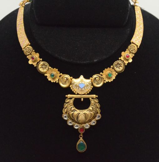 VACHYA JEWELS
