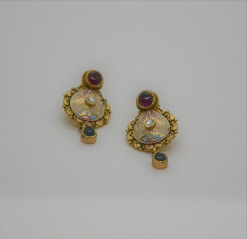 VACHYA JEWELS
