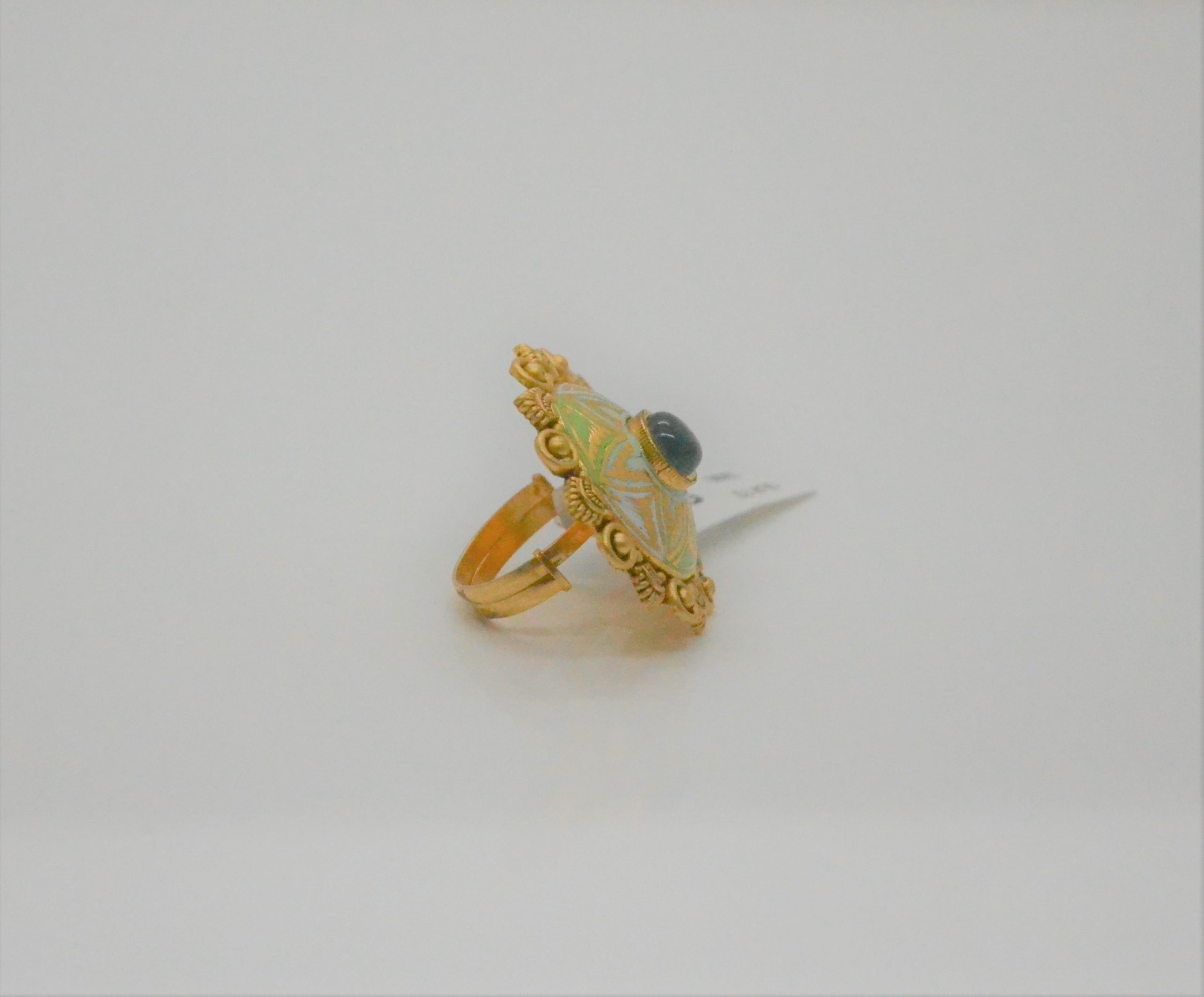 VACHYA JEWELS