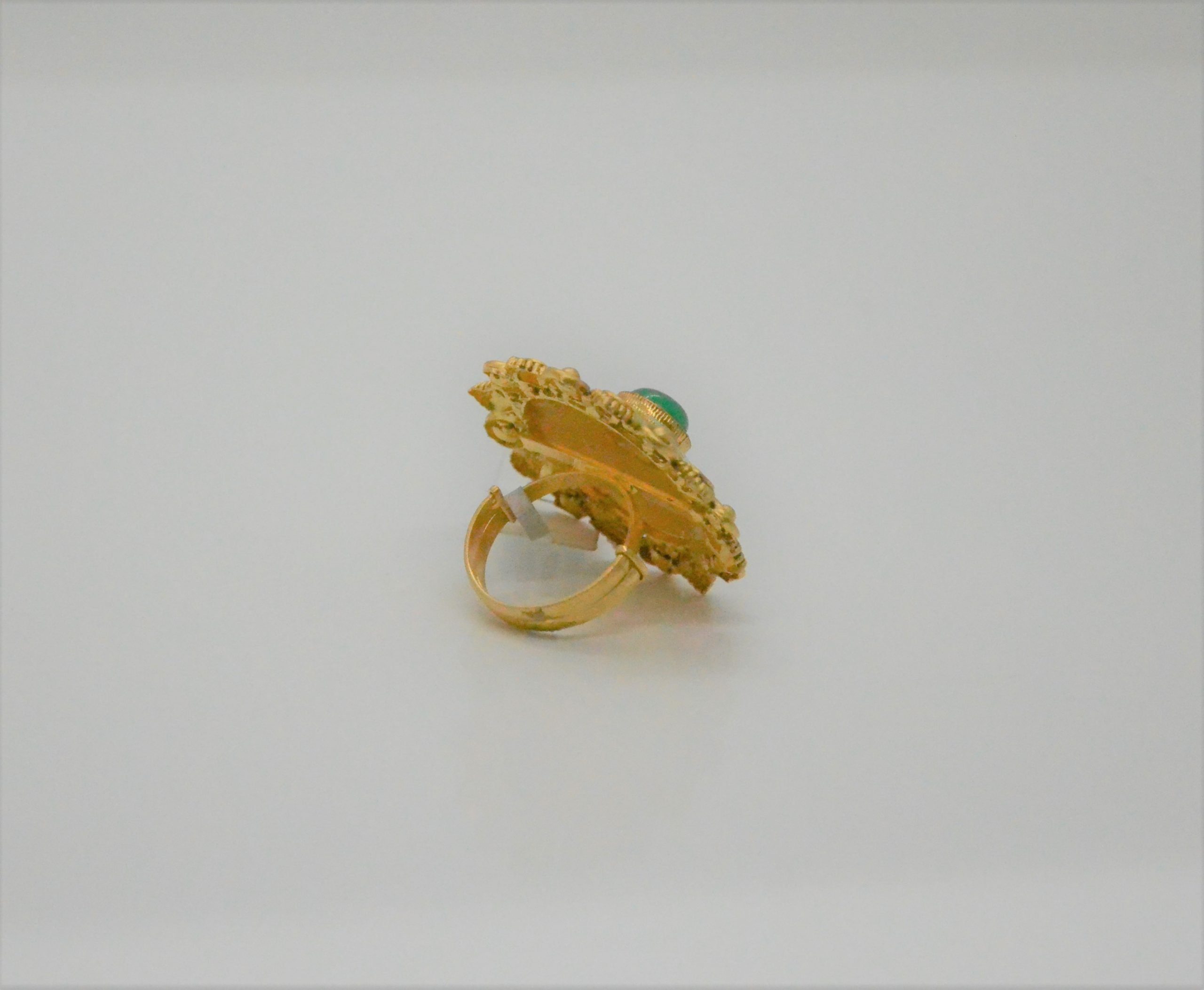 VACHYA JEWELS