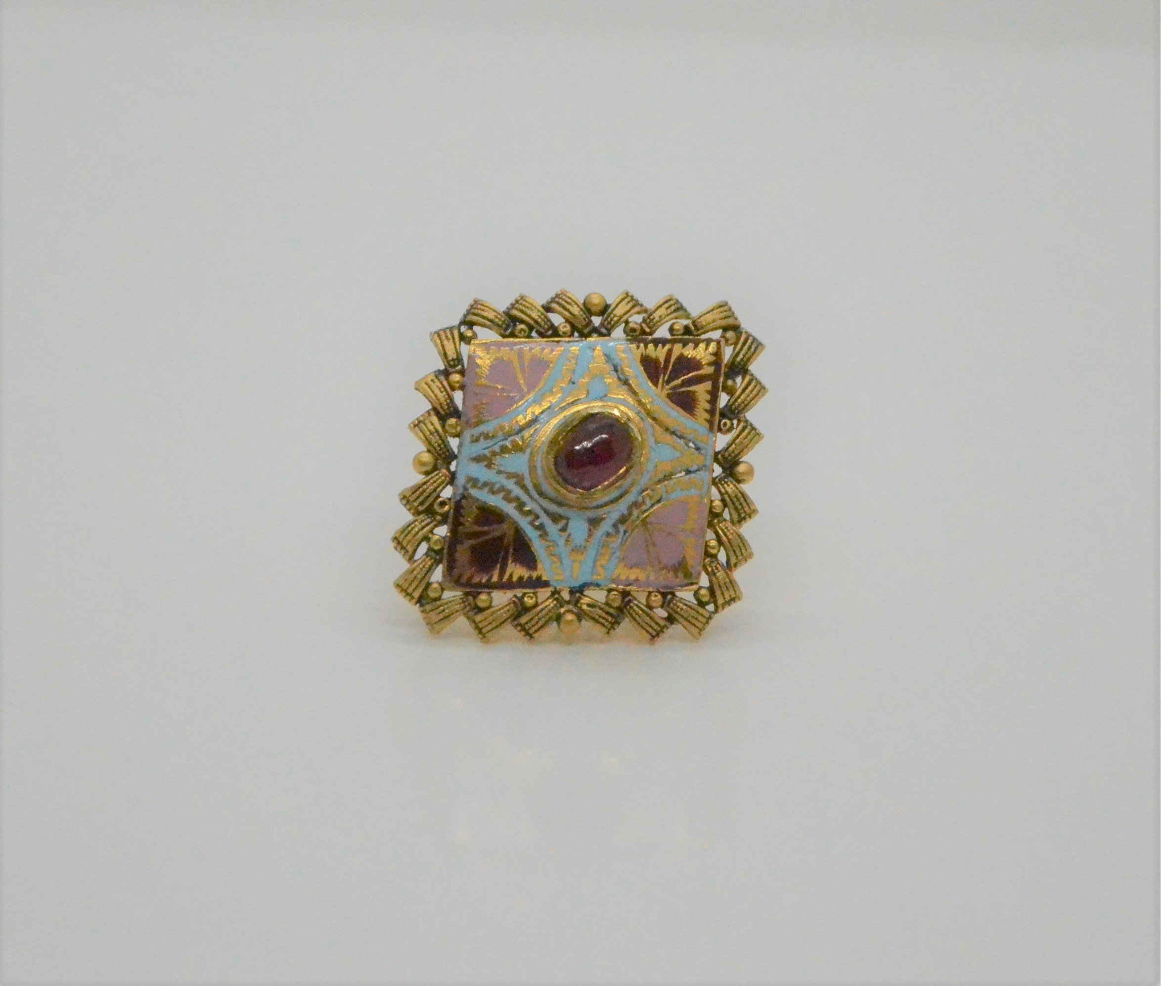 VACHYA JEWELS
