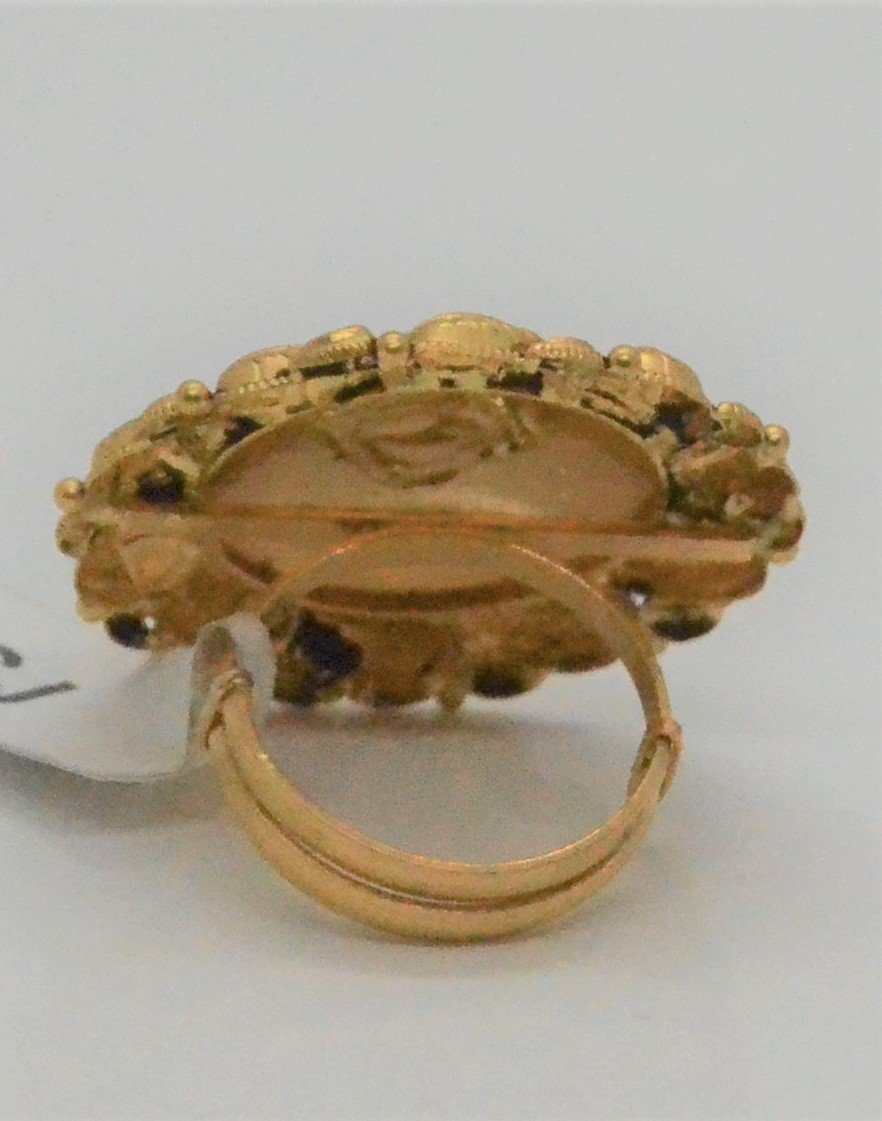 VACHYA JEWELS