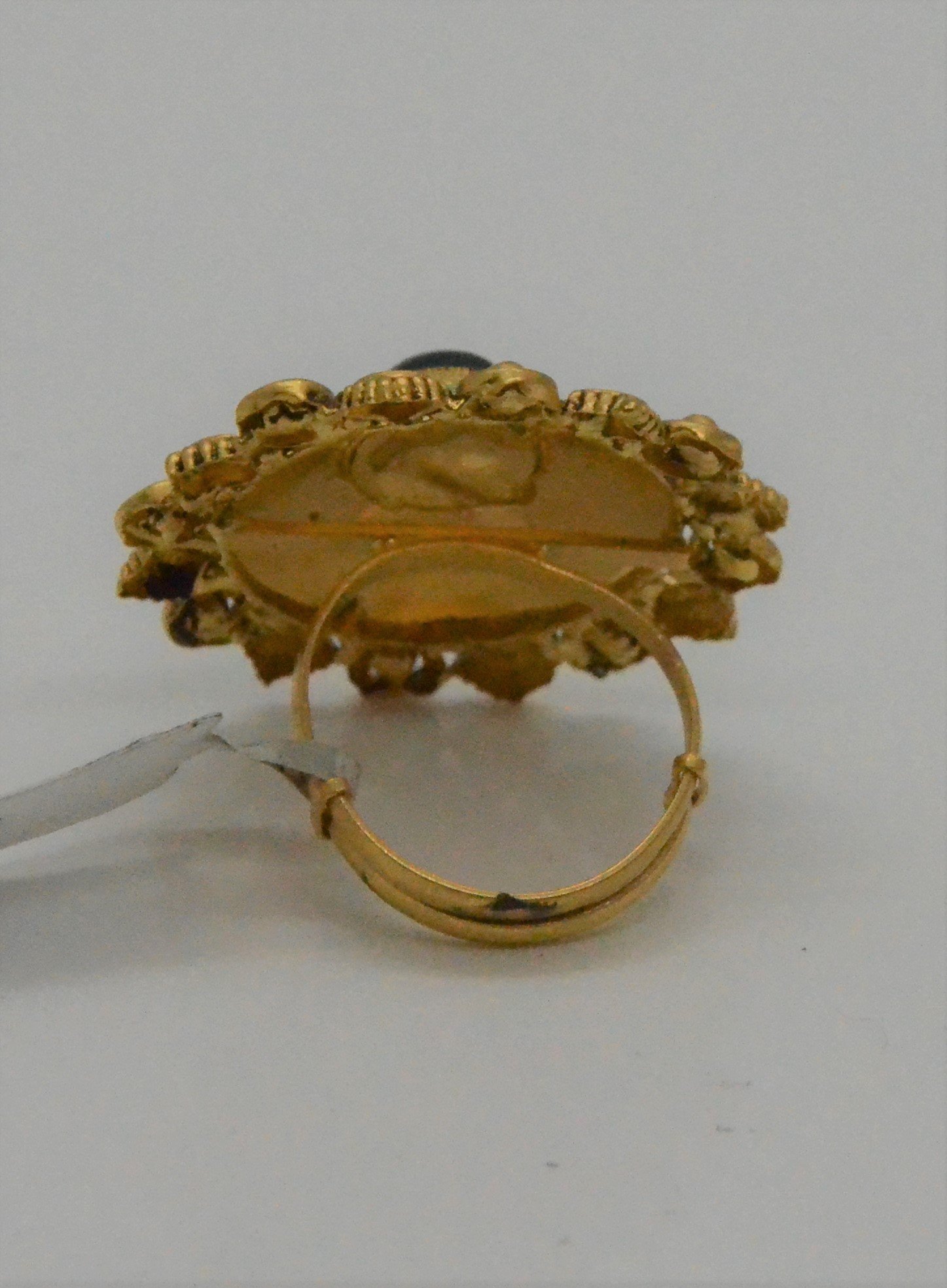 VACHYA JEWELS