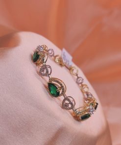 Drop Shape Emerald Diamond Bracelet