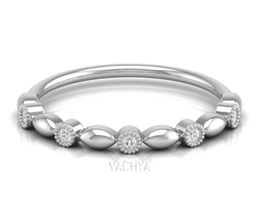 Fish Cut Round Diamond Ring - Image 2