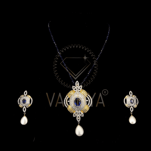 Nicole Diamond Pendant Set