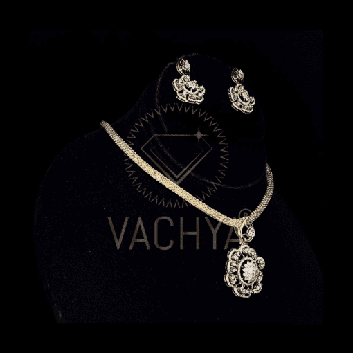 Surandala Diamond Pendant Set - Image 4